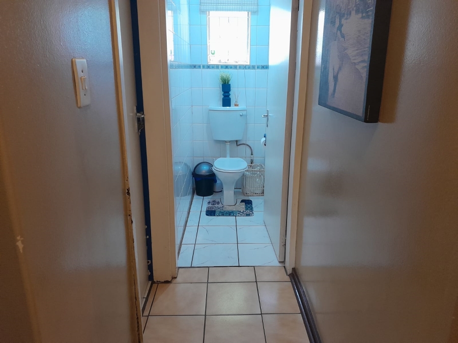 7 Bedroom Property for Sale in Rustenburg Central North West